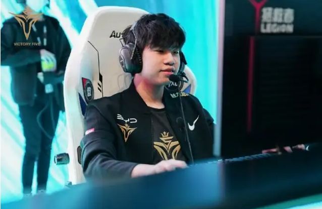 自己的未来 自己的未来