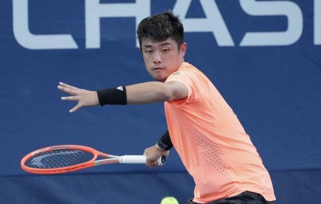 三年亲自坐 三年亲自坐